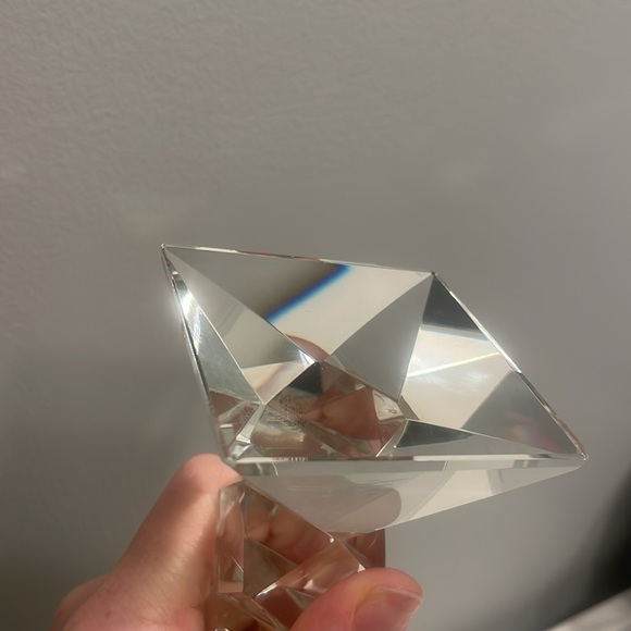 Signed “Oleg Cassini” Twisted Set of Crystal Candle Holders - Picture 9 of 9